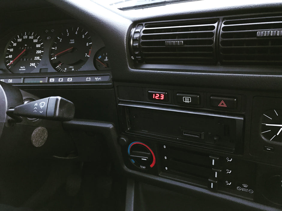 Voltmeter für BMW E30 E28 E24