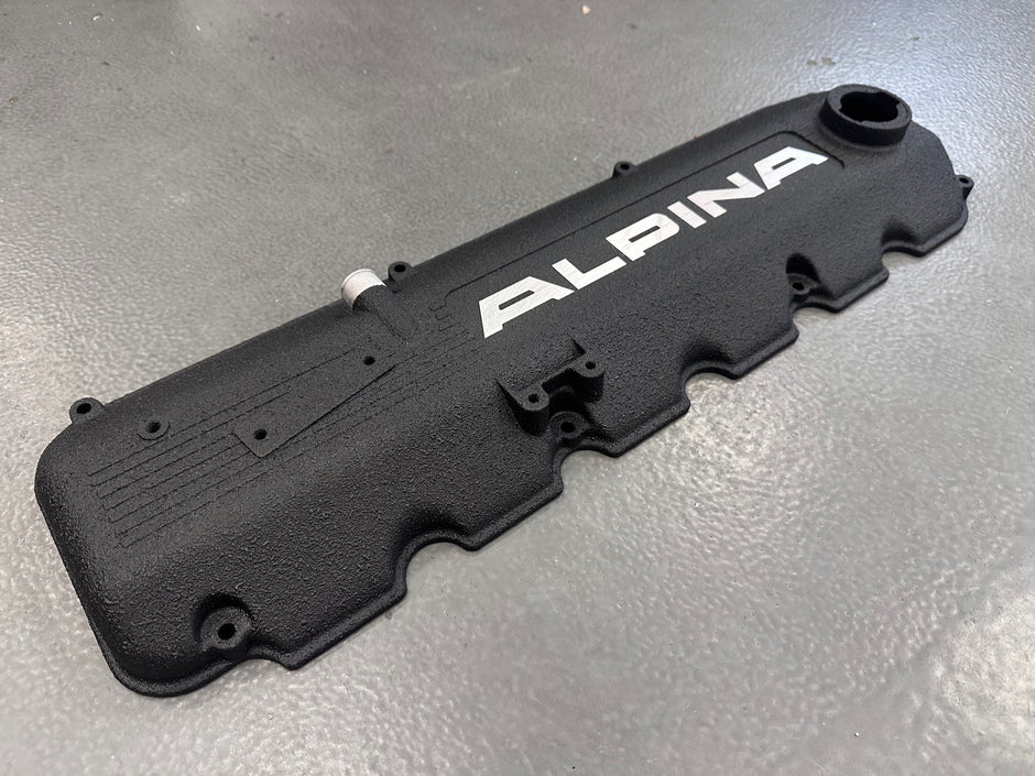 Cache culbuteurs hommage à ALPINA pour M20 (E21)