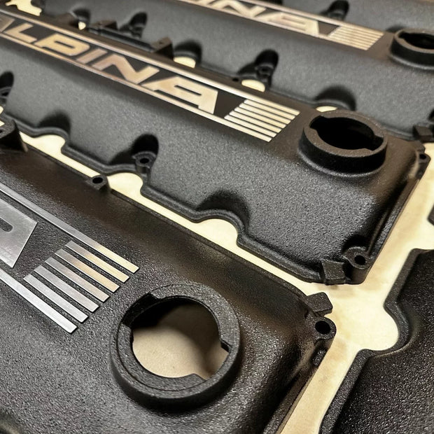 Cache culbuteurs hommage à ALPINA pour M20