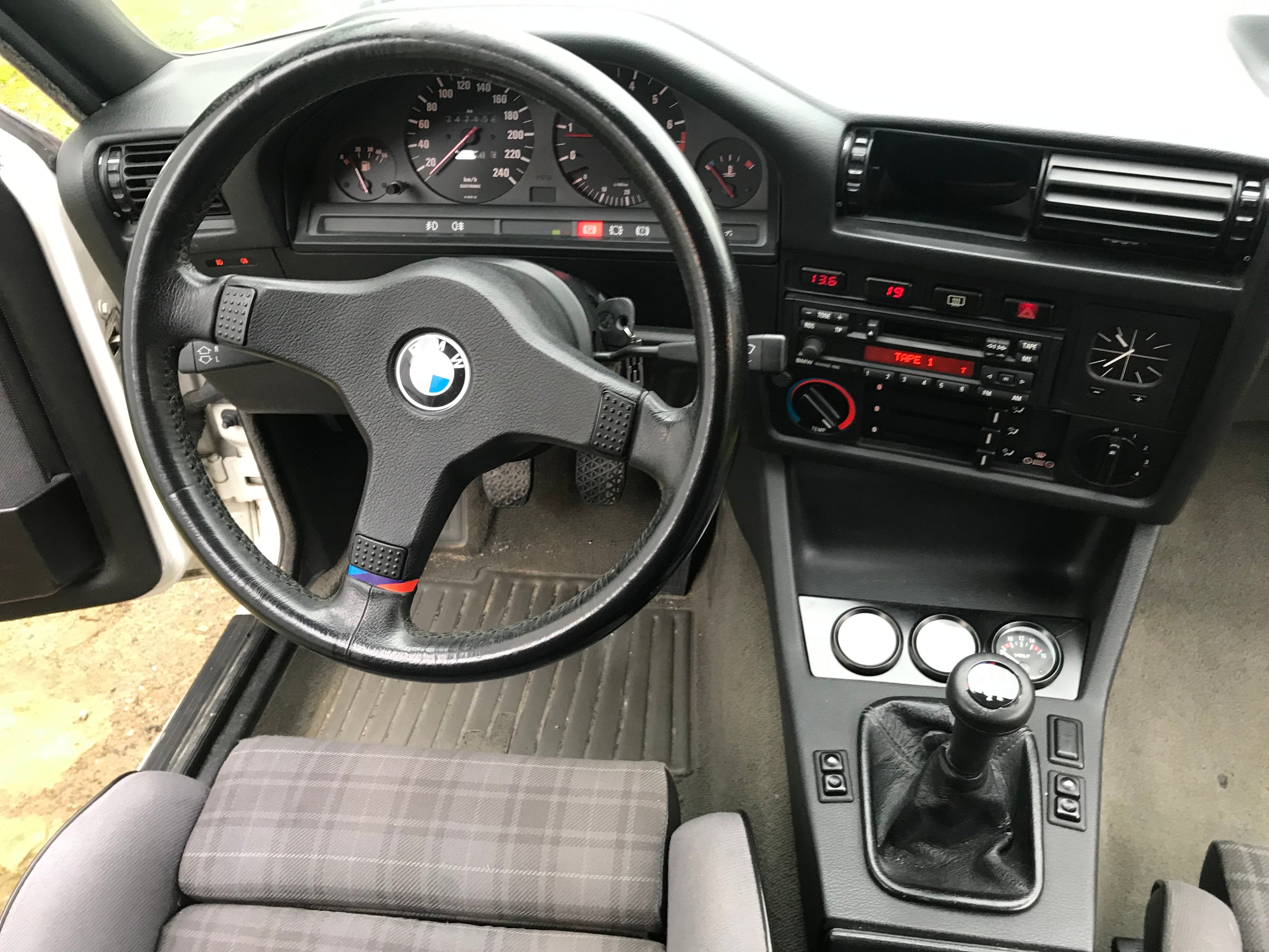 Aschenbecher-Instrumenten-Pod - BMW E30