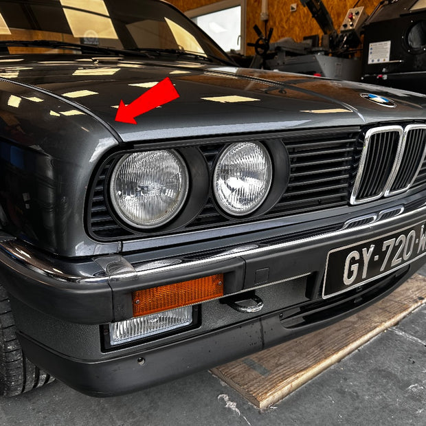 Paire de joint de capot M Sport pour E30 OEM 51712233121 and 51712233122 (droite et gauche)