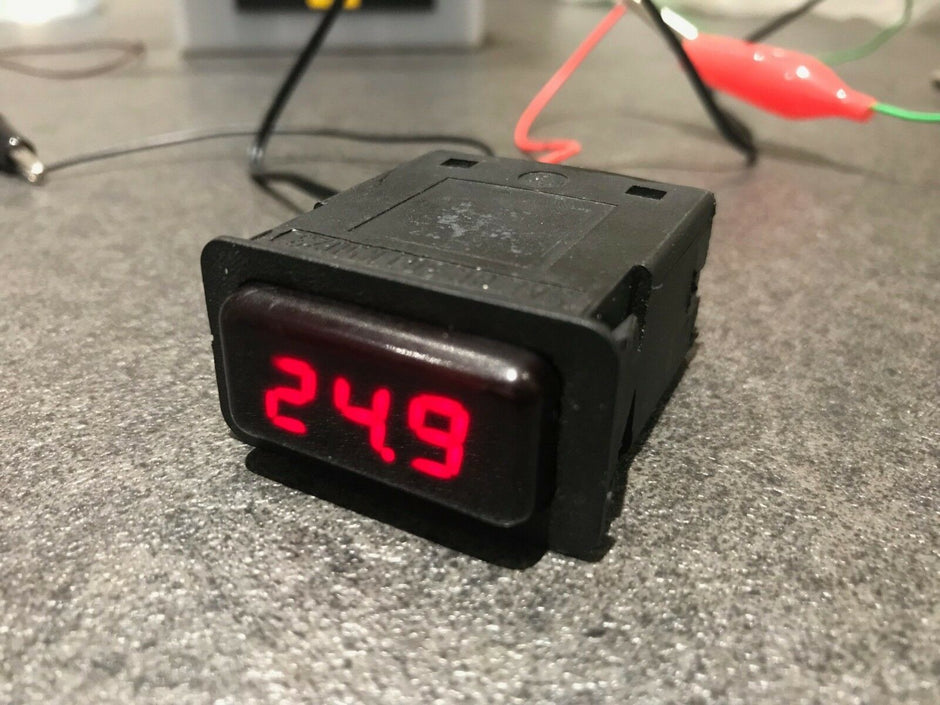 Innen-/Außentemperaturanzeige für BMW E30 E24 E28 E34